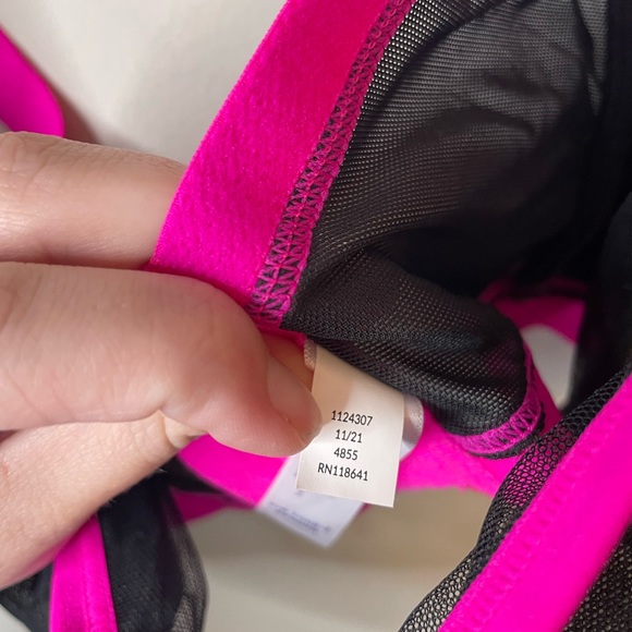 NWOT Cacique Pink and Black Unlined T Shirt Bra - Picture 7 of 12